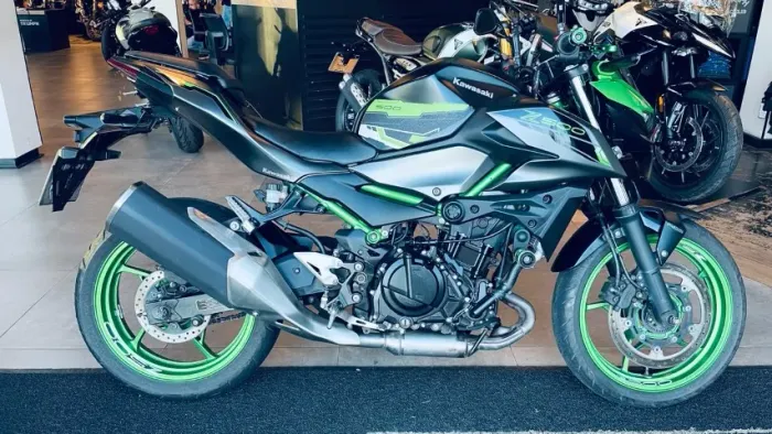 Kawasaki Z500 SE - 2024/2025