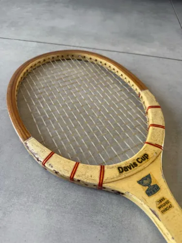 Raquete davis cup