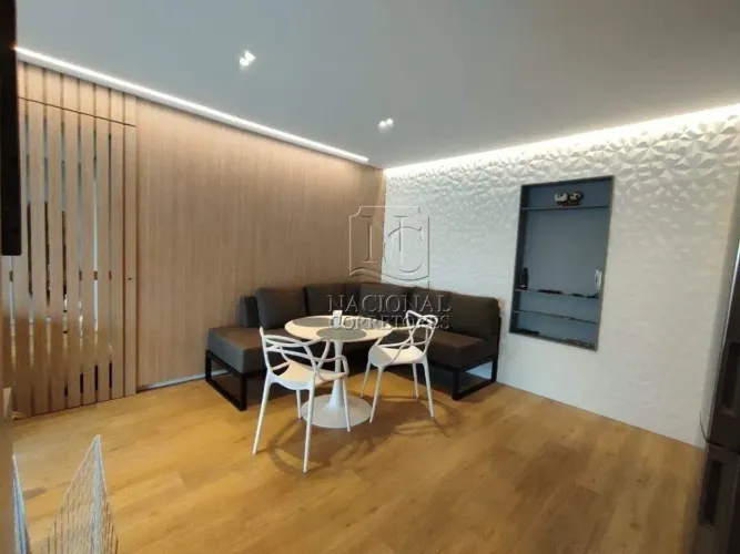 Apartamento com 75 m2 com 2 dormitórios 1 suíte, 2 vagas.