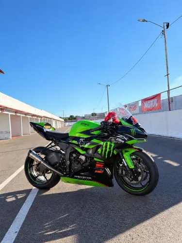 Zx6r Rua e Pista