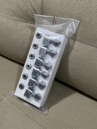 Tarraxa Fender Stratocaster / Telecaster (sem trava)