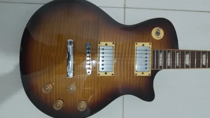 Guitarra Samick LSE 450 