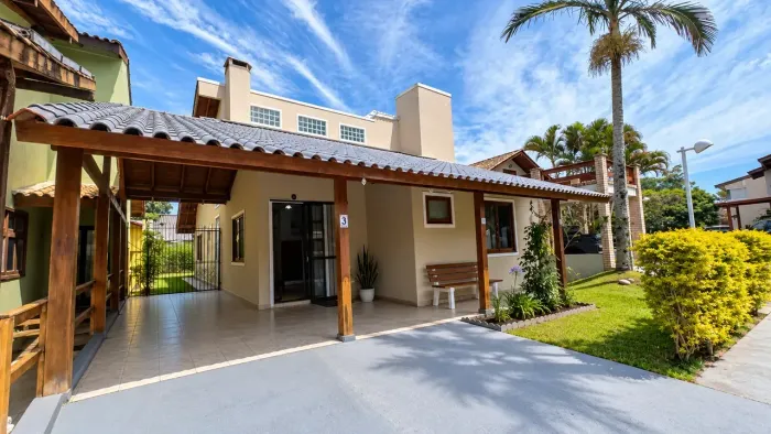Casa em condomínio fechado no Campeche, segurança e exclusividade