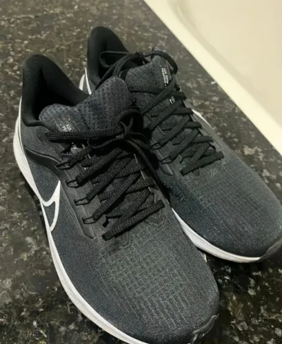 Nike Air Zoom Pegasus 39 Masculino Preto Cinza Fumaça Escuro