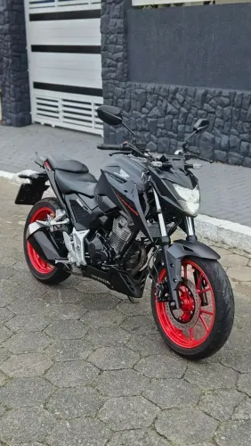 Honda CB 300F Twister 2024