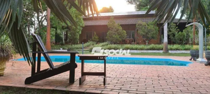 Chácara com 3 dormitórios, piscina, riacho, quadra de areia à venda, 21651 m² por R$ 1.140