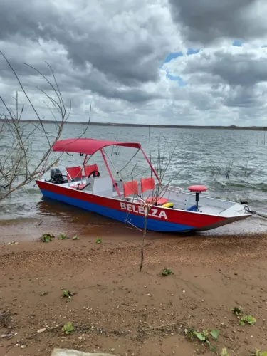 Lancha excelente 