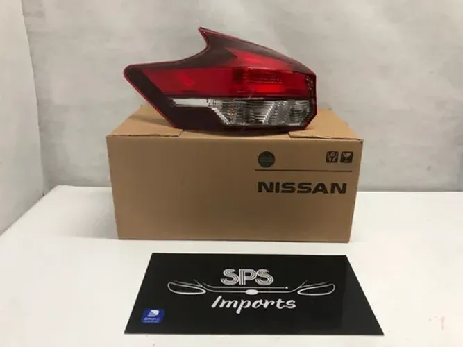 Lanterna Traseira Esquerda Nissan Kicks 2016 A 2020 Original Esquerdo