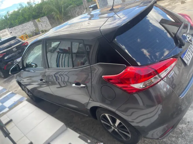 Toyota Yaris Live 1.3 Flex 16V 5P AUT 2022