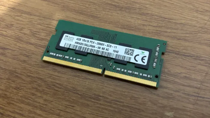 Memoria ram 4 gb ddr4 2666 sk hynix seminova e testada - temos 2400 e 3200