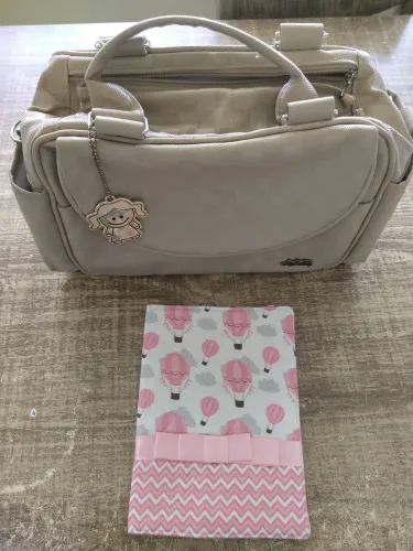 Bolsa de maternidade infantil pequena + Porta caderneta de Vacinação 