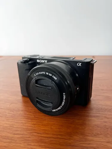 SONY ZVE10 + LENTE + MOCHILA PARA ARMAZENAR 