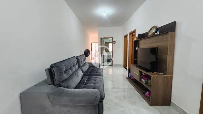 Casa á venda com 3 dormitórios sendo 1 suite - Residencial Santa Giovana - Jundi