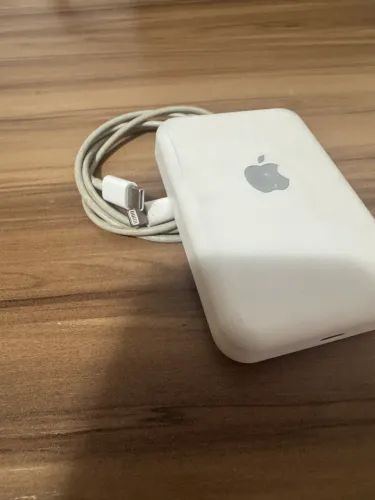 Carregador Portátil da Apple MagSafe