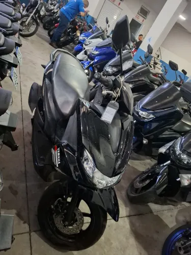 Yamaha Fluo 2022/23