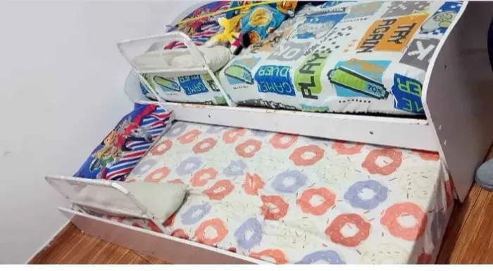 Vendo bicama infantil usada *sem colchão*