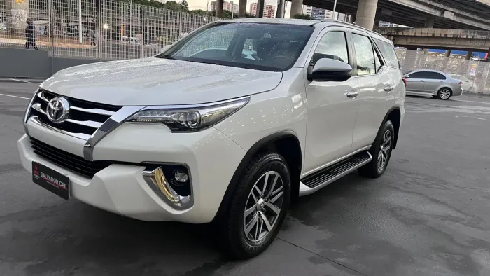 Toyota Hilux SW4 SRX 4X4 2.8 TDI 16V Dies. Aut. 2020