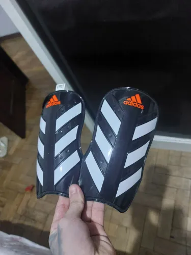 Caneleira Adidas Original