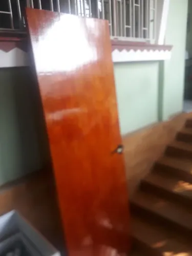 Porta de madeira completa - Oportunidade