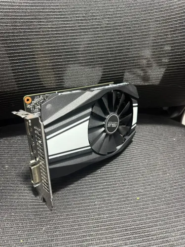 Gtx 1660 6GB - placa impecável.