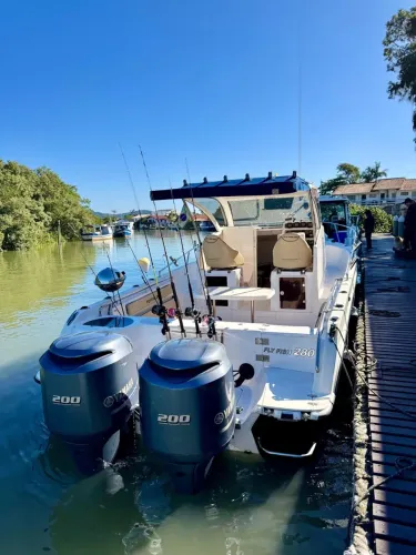 Fly Fish 280 - 2016 x2 Yamaha 200 HP ñ Fishing Fisherman Victory