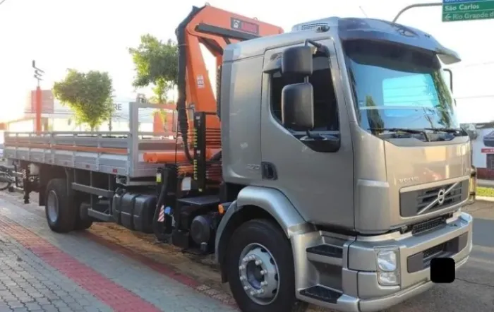 Volvo Vm 260 2012 6x2 munck argos 23,5 ton 