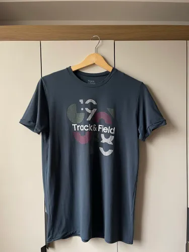 Camiseta Track & Field Original Tamanho PP