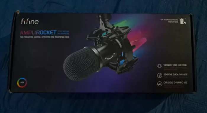 FIFINE AMPLIROCKET MICROFONE