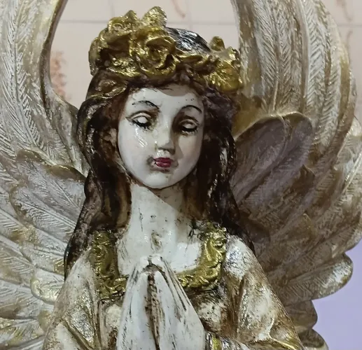 Anjo grande em gesso