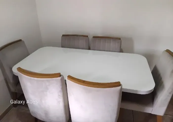 Mesa de Jantar Bartira.