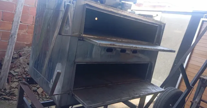 Forno a gás para pizza e bolo