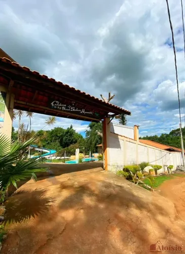 Chácara com 3 dormitórios à venda, 1570 m² por R$ 1.200.000,00 - Piracangaguá - Taubaté/SP