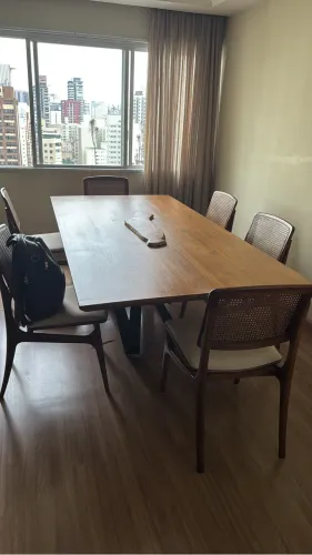 Mesa madeira maciça 