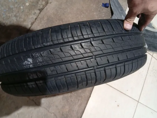 Pneu 175/70R14 pirelli 
