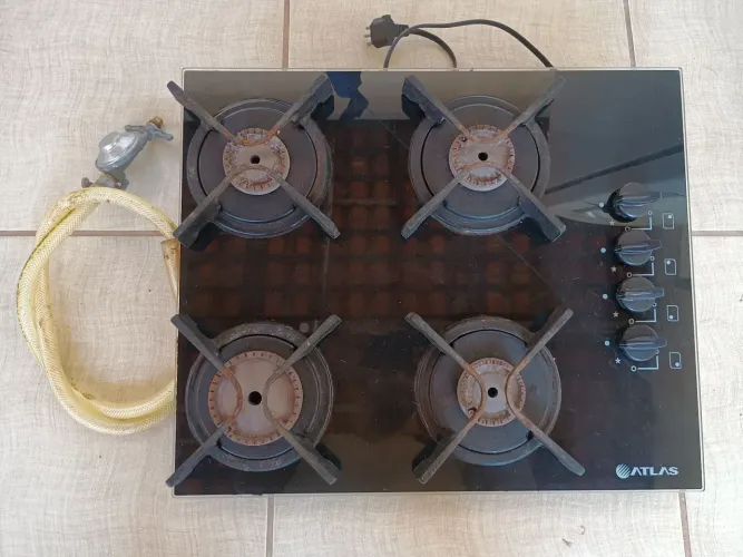 Fogão Cooktop Atlas funcionando bem