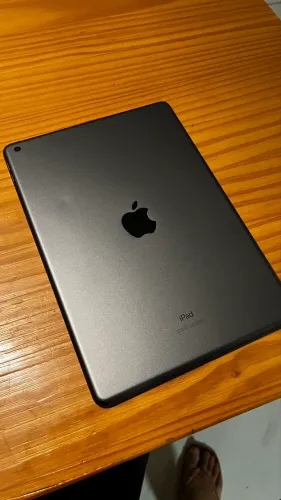 iPad 8ª geração - 32 GB Wi-Fi - Cinza Espacial