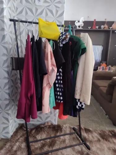 Blusas semi novas