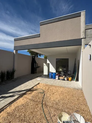 Casa com 2 quartos, sendo 1 suíte, no Plano Diretor Sul de Palmas. REF: 77