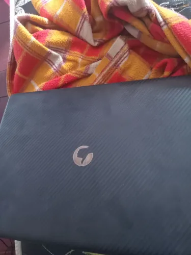 Vendo notebook 900 reais 