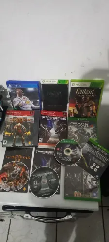 Lote capas jogos Leia o anuncio