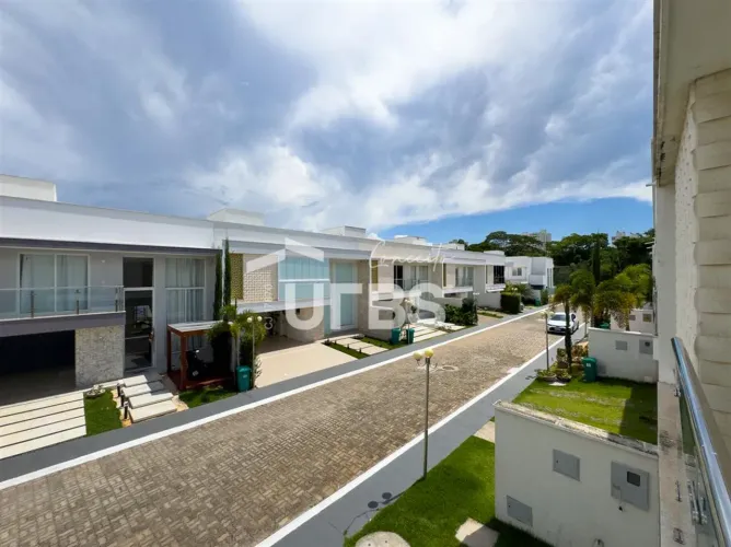 Sobrado com 4 suítes com closet e hidro, 208 m²