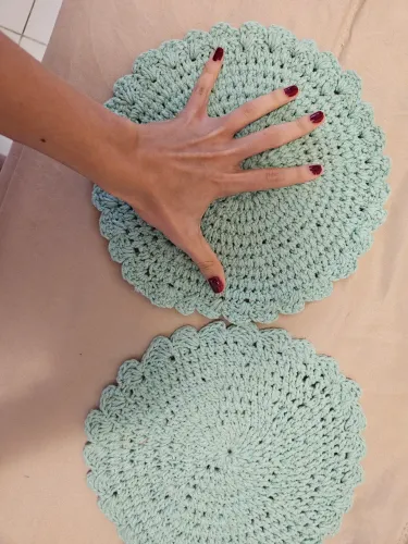 dois (02) suplás de mesa verde menta croche feito a mão