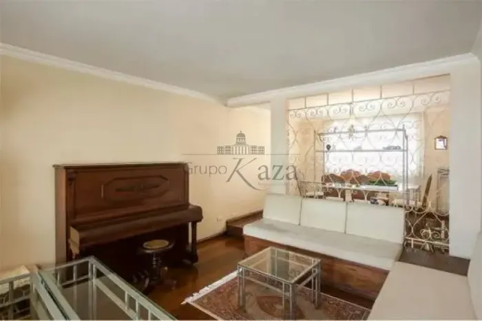Oportunidade - Apartamento - Jardim Europa - 4 Dormitórios - 200m².