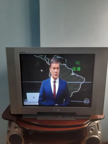 Vendo tv 29 tubo , com conversor digital