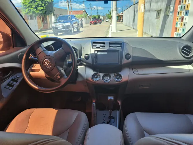 Toyota RAV4 2.4 4X2 16V 170cv Aut. 2011
