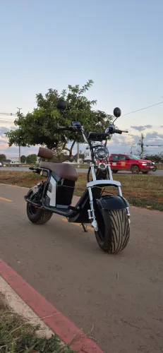 Scooter Elétrica iRun R13 1000W - com dois capacetes - TUDO NOVO