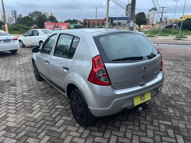 Renault Sandero Expression Hi-flex 1.6 8V 5P 2011