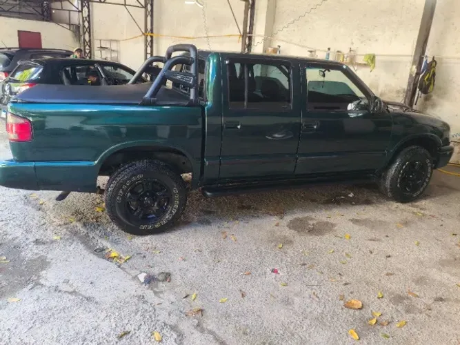 Chevrolet S10 Pick-up Std. 2.2 MPFI CD 2000