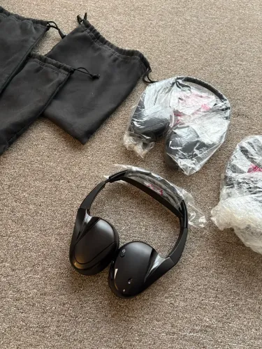 3 fones land rover