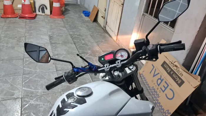 Fazer 250